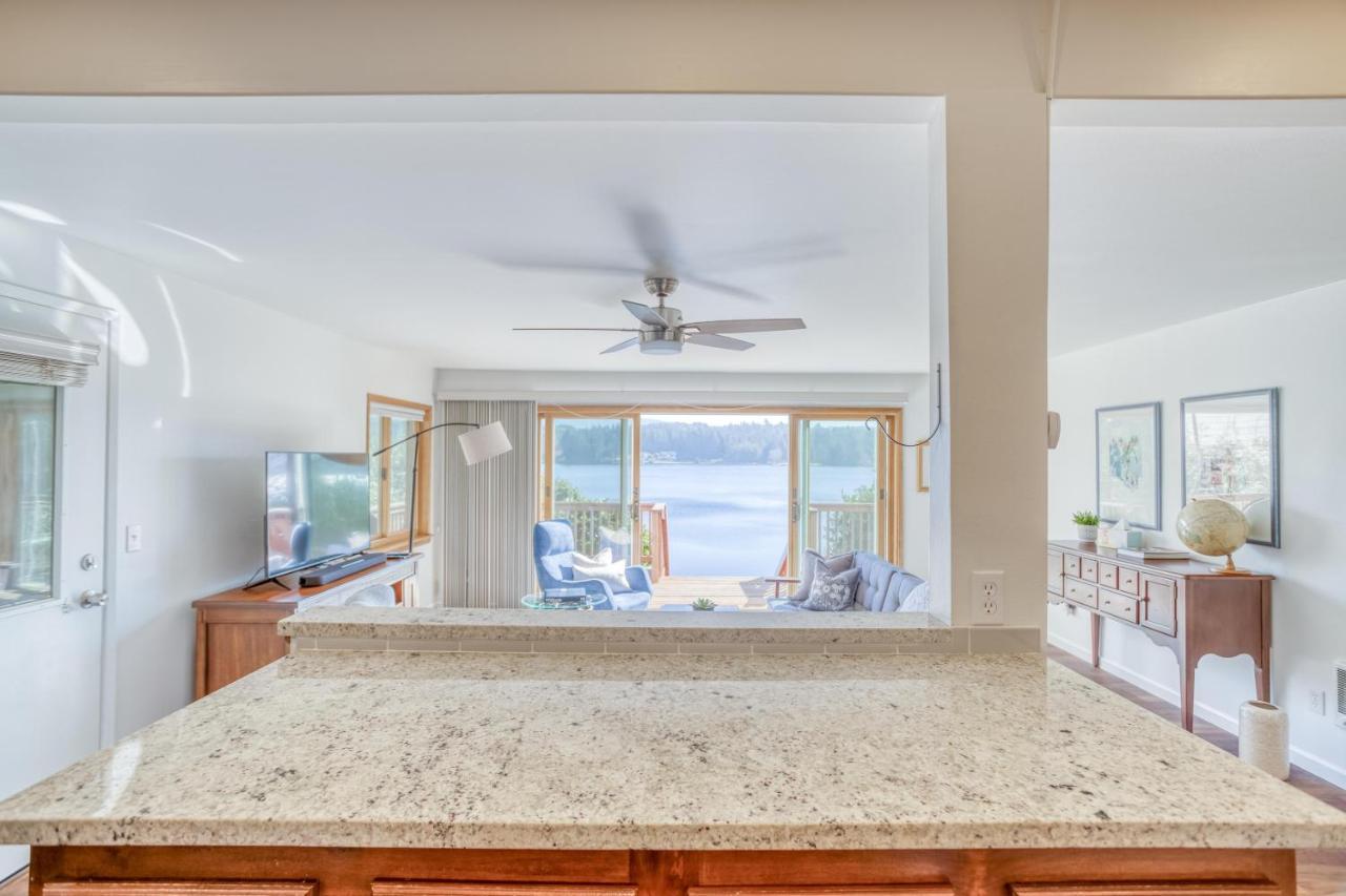 Regatta Park Lake House Lincoln City Exterior foto
